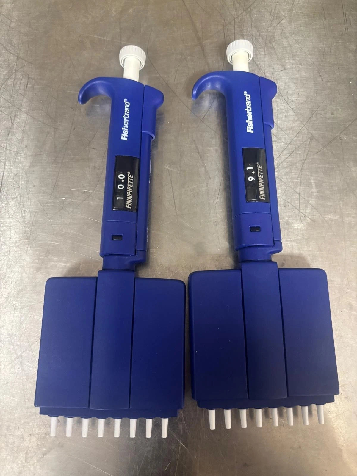 Set Of 2 FISHERBRAND FINNPIPETTE-II 0.5-10 µL
