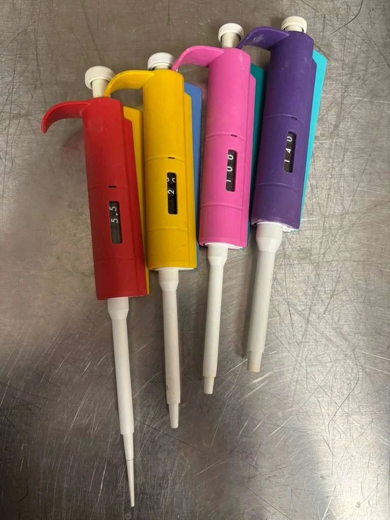 Set of 4 Thermo Electron Finnpipette 0.5-10 5-50 20-200 100-1000uL