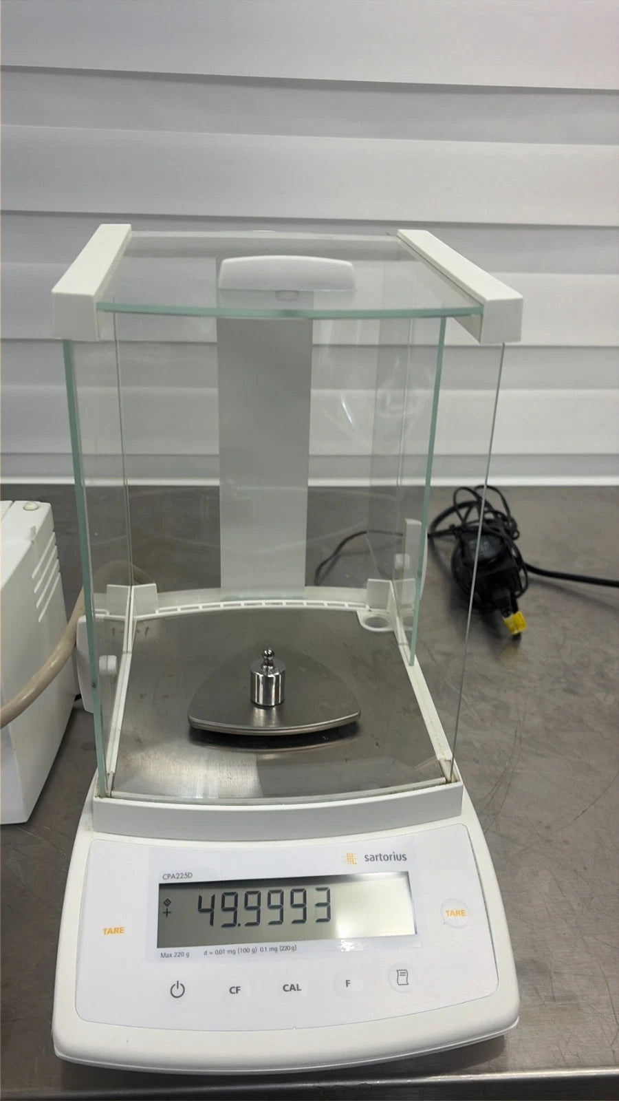 Sartorius CPA225D Semi-Micro Analytical Balance