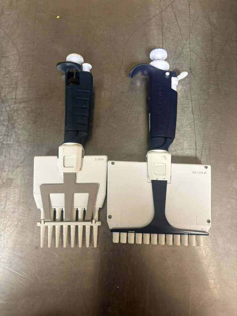 Set of 2 Gilson Pipetman 8 Channel and 12 Channel
