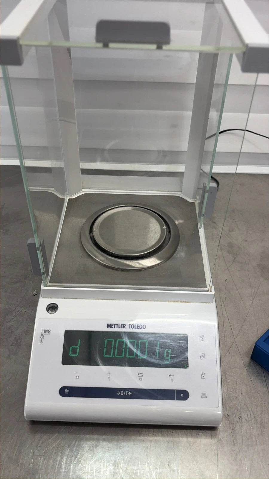 Mettler Toledo MS104S Analytical Balance Scale 120 g x 0.0001 g