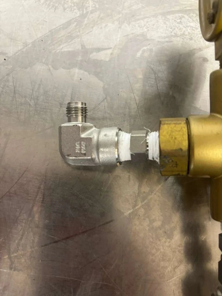 Harris Regulator Model No. 47SS- 125 With Connect Swagelok SS-1GS4