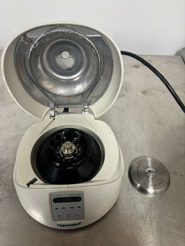 Eppendorf AG Mini Spin Plus 5453 Centrifuge, 22331 Hamburg