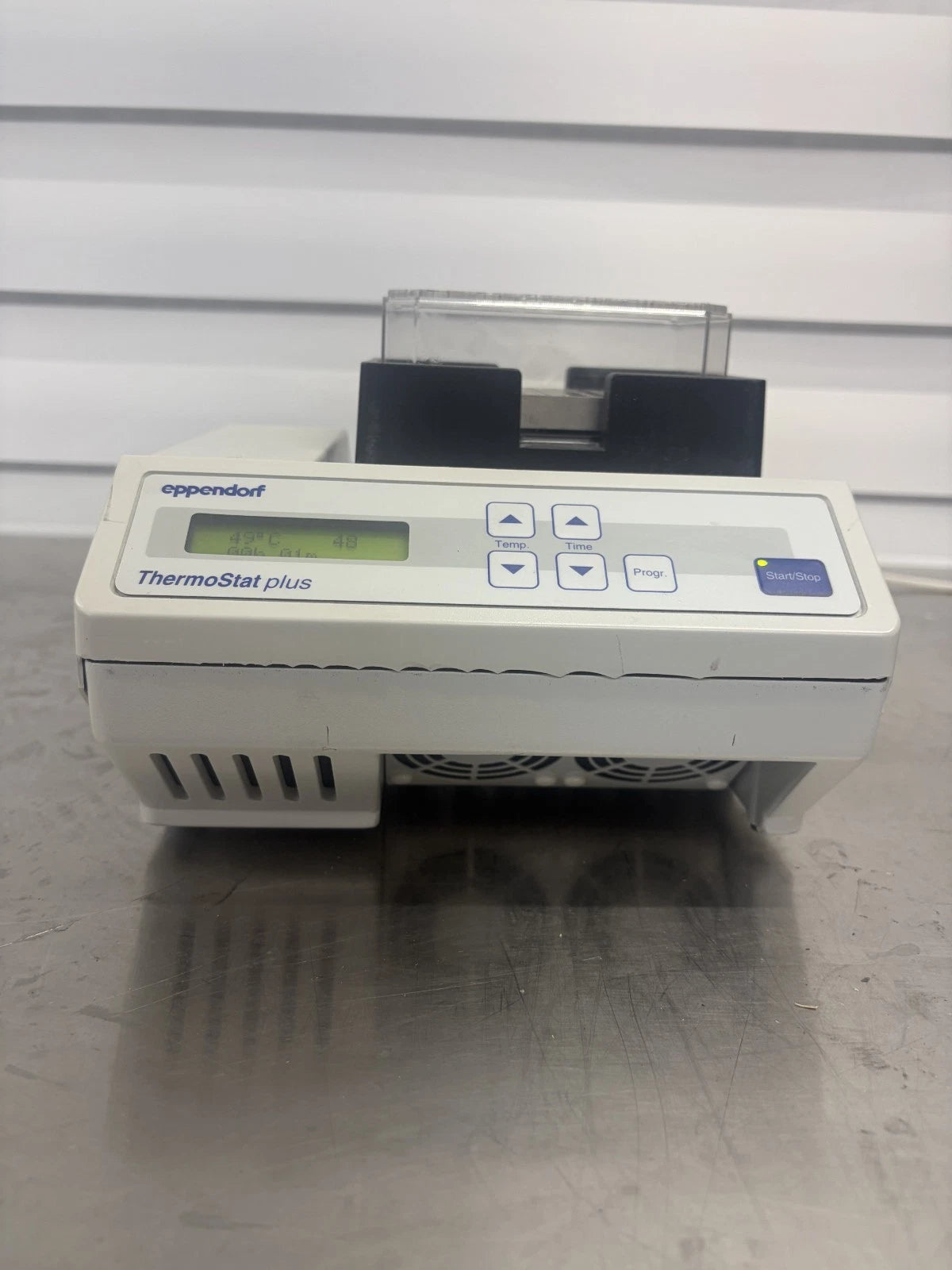 Eppendorf 5352 ThermoStat Plus Dry Bath Incubator