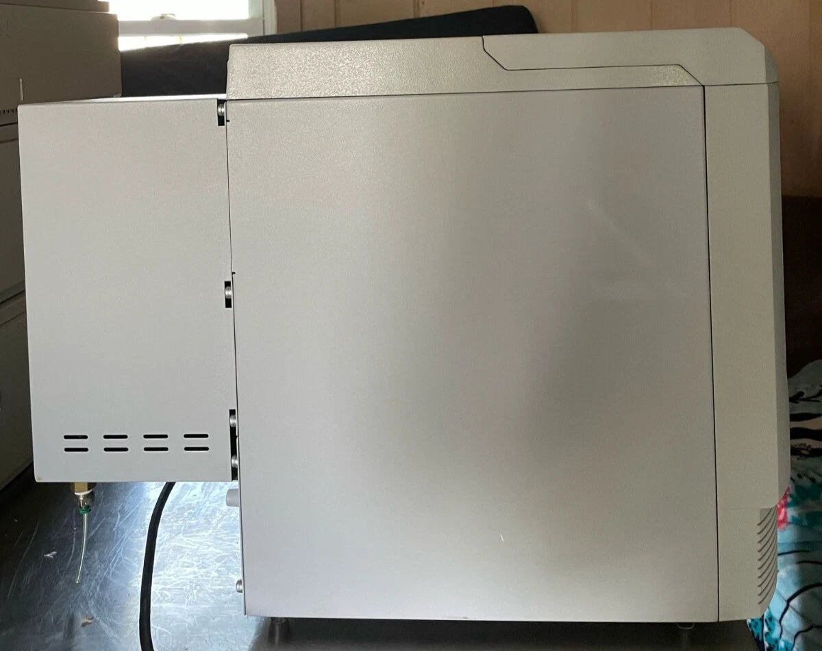 Parker Balston, H2PEMPD-650-100, Hydrogen Generator, 100-240 VAC, 50-60 HZ + War