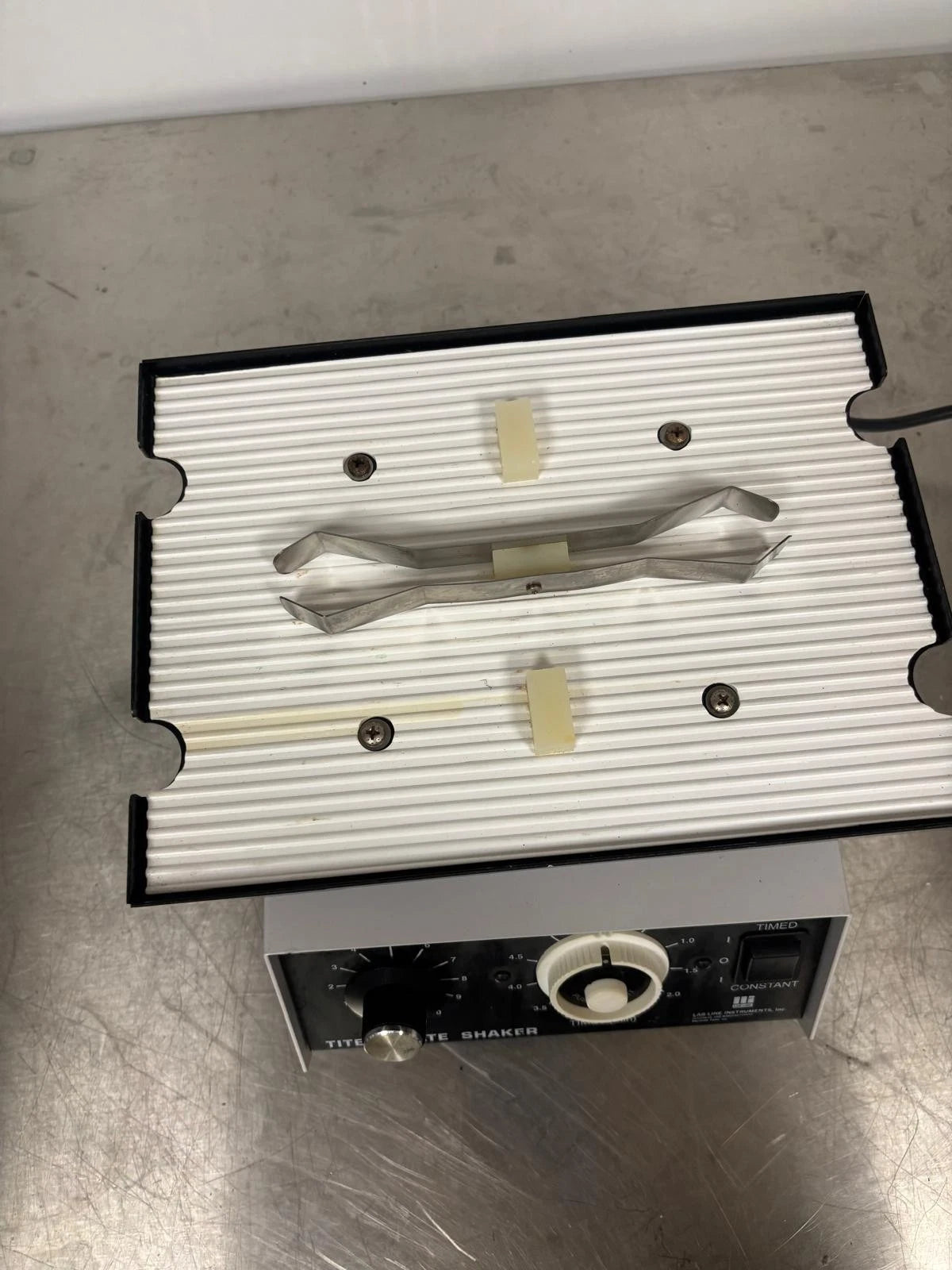 LAB-LINE INSTRUMENTS Barnstead Microplate Titer Plate Shaker Mixer 4625