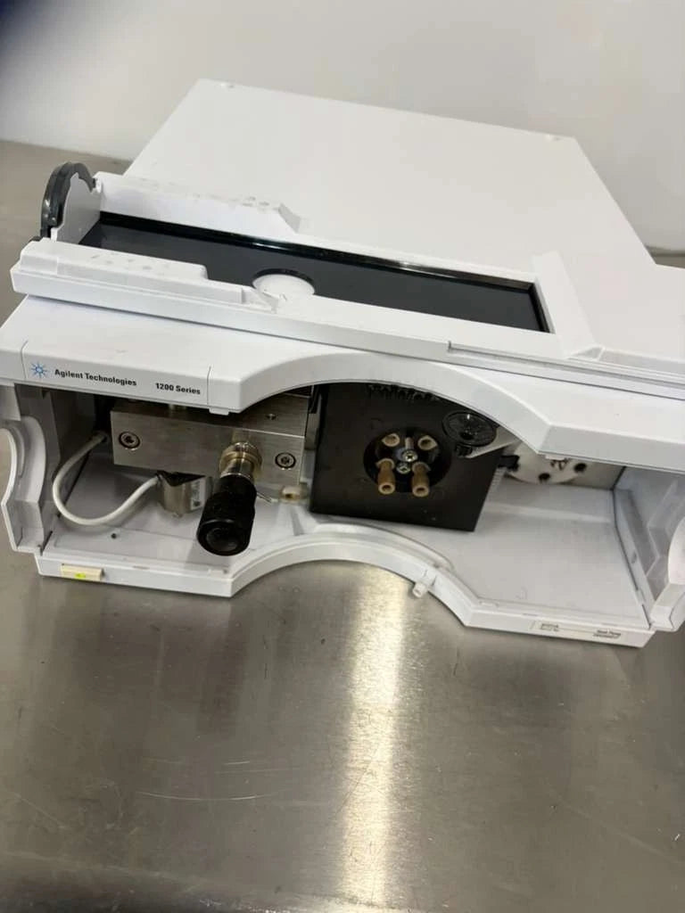 Agilent 1200 Series G1311A Quaternary Pump Power on Tetsted