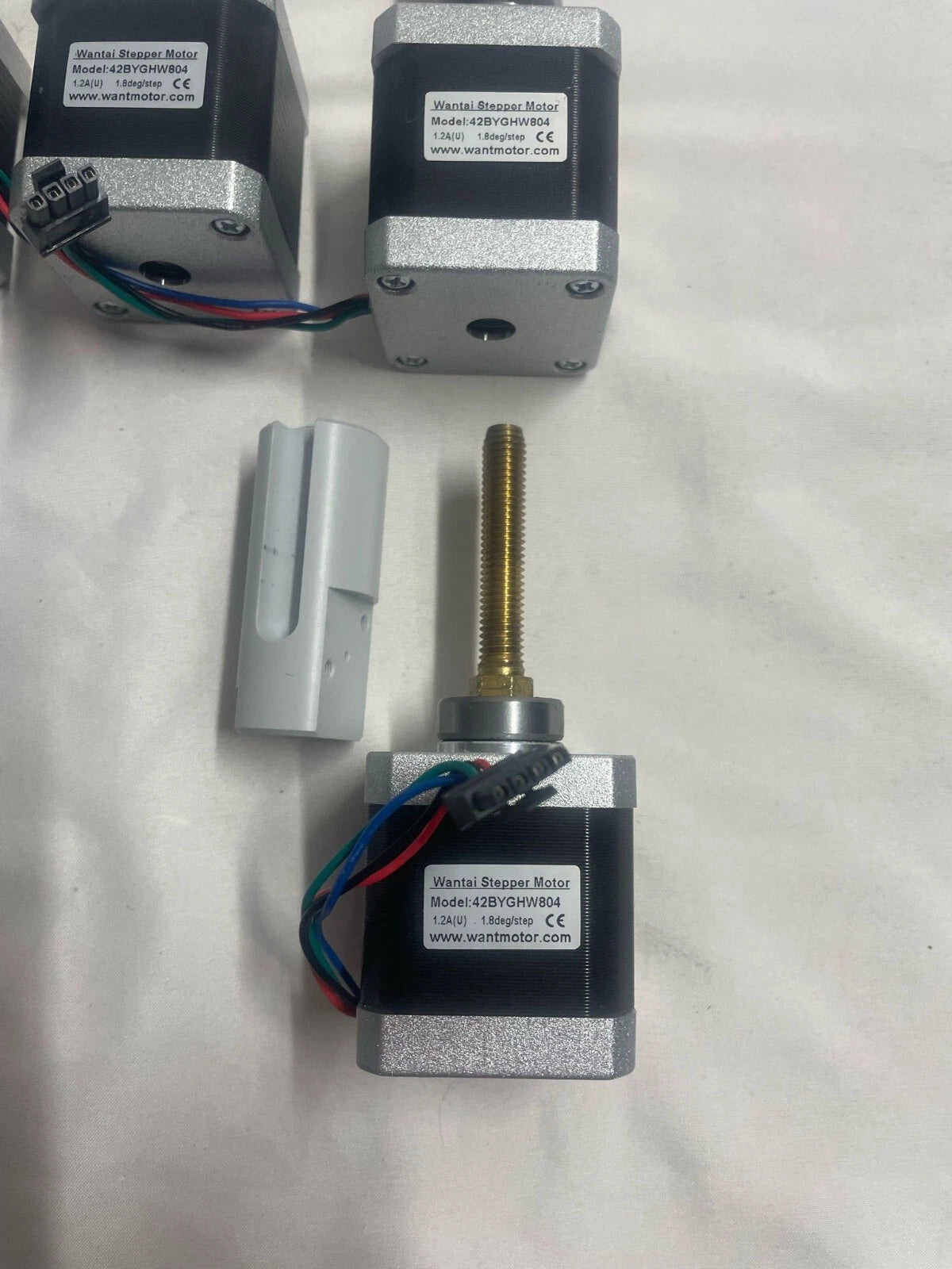 ( Lot of 4) WANTAI STEPPER MOTOR 1.8 DEG 42BYGHW804