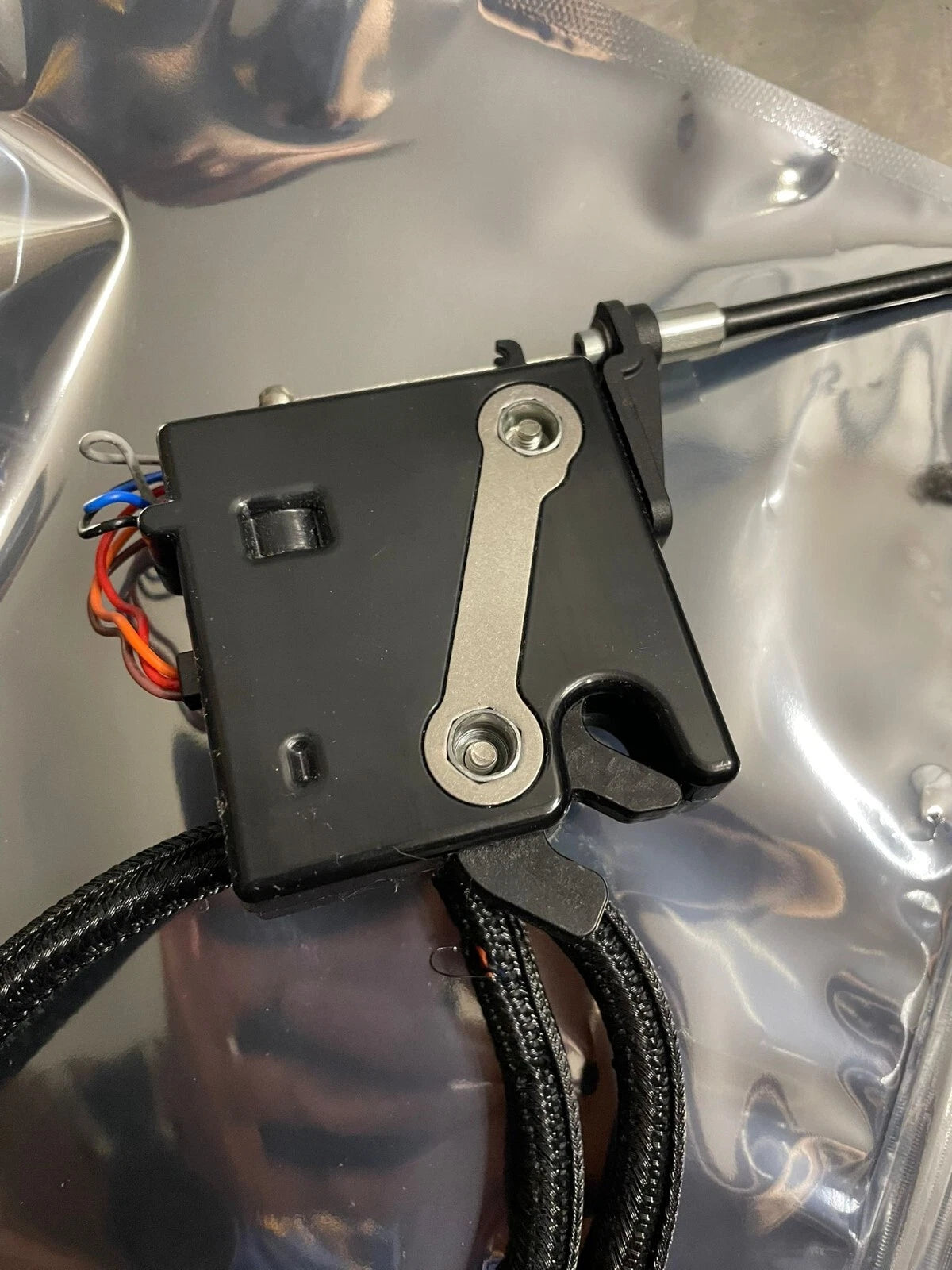 Southco R4-EM Electronic Rotary Latch 8-26VDC 1AMP P/N R4-EM-99-215 from ION S5