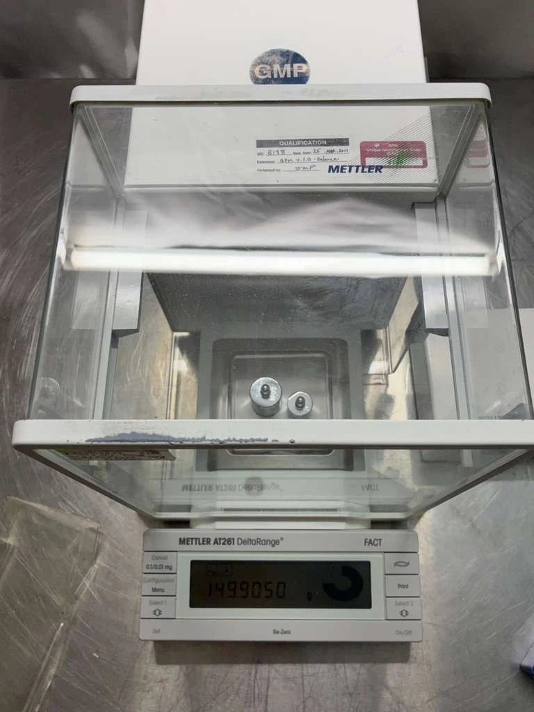 Mettler Toledo AT261 DeltaRange Analytical Balance 30 Days Warranty