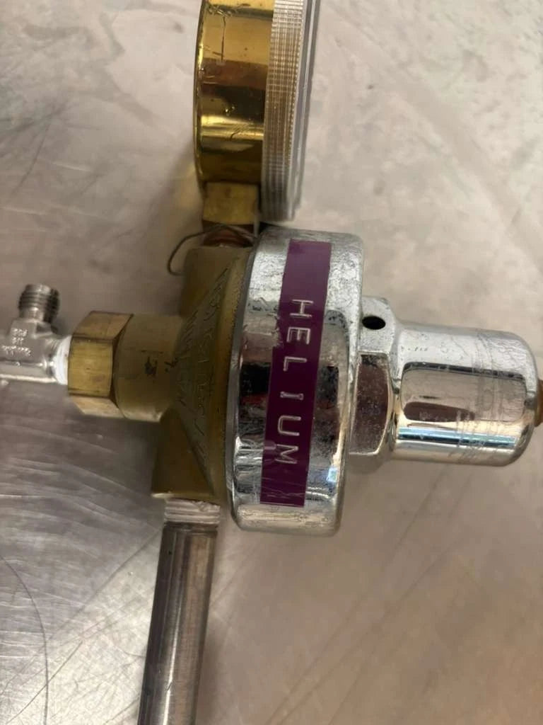 Harris 47-200-CR Compressed Gas Regulator With Connect SWGELOK -316ERK