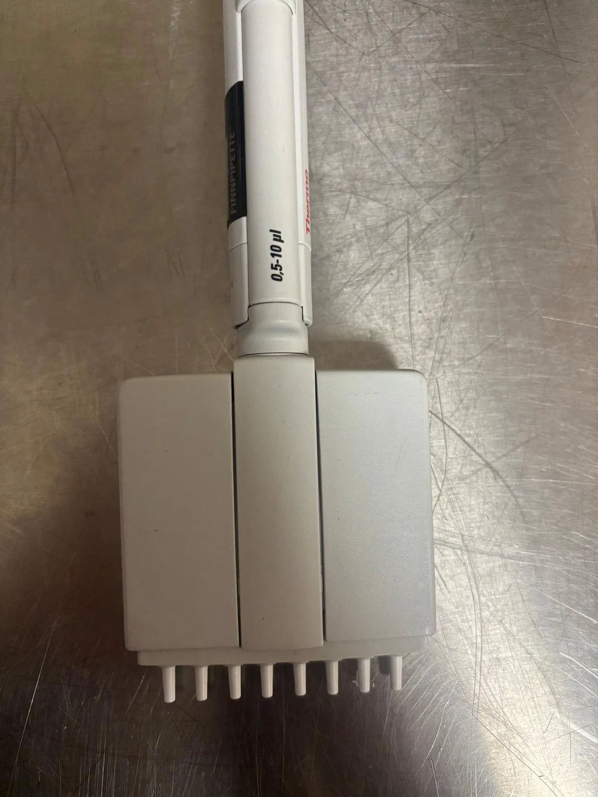 Set Of 5 FinnPipette 8 and 16 channel manual pipette