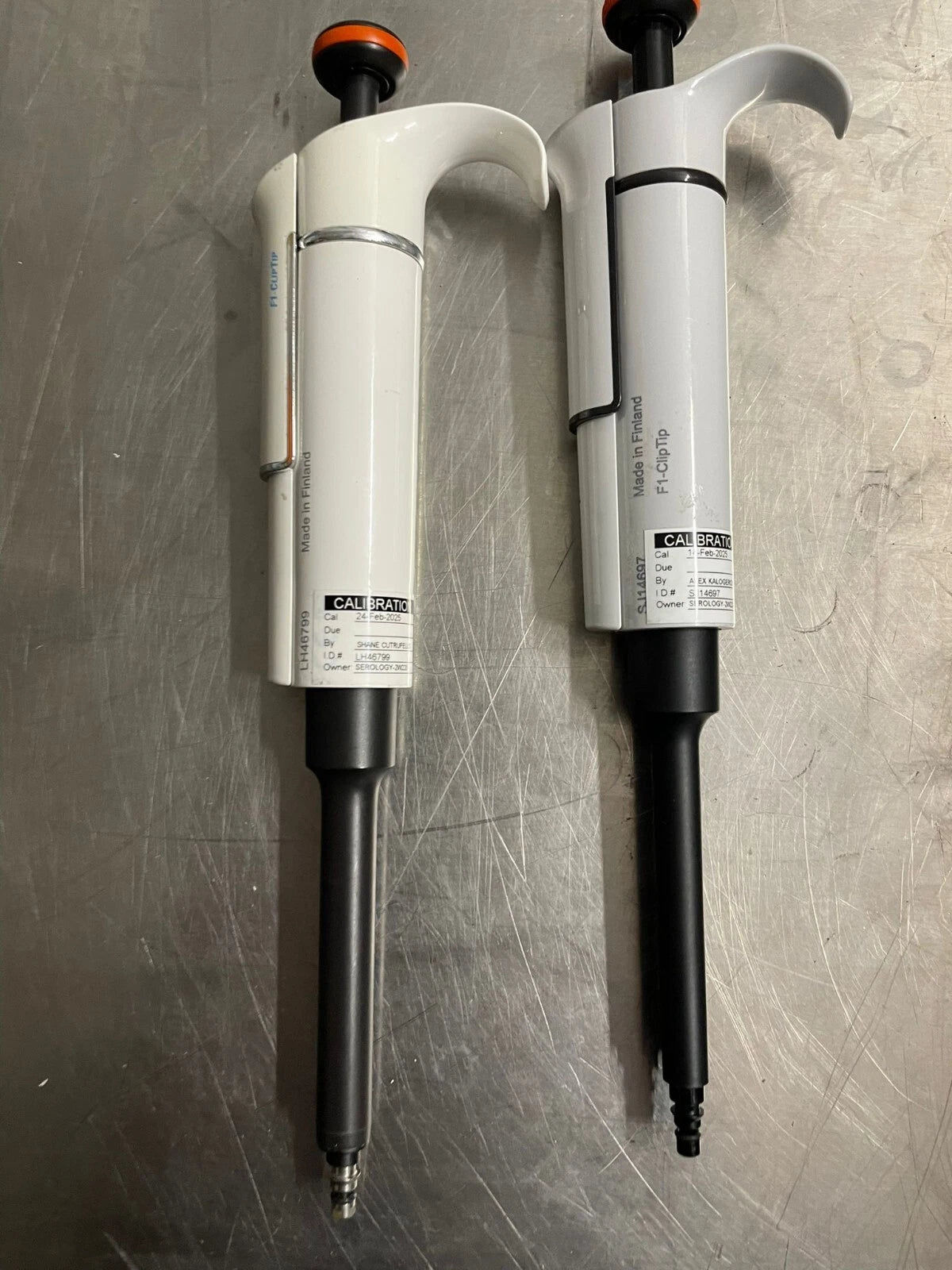 lot of 2 Thermo Scientific™ F1-ClipTip™ 30- 300 uL Single Channel Pipette