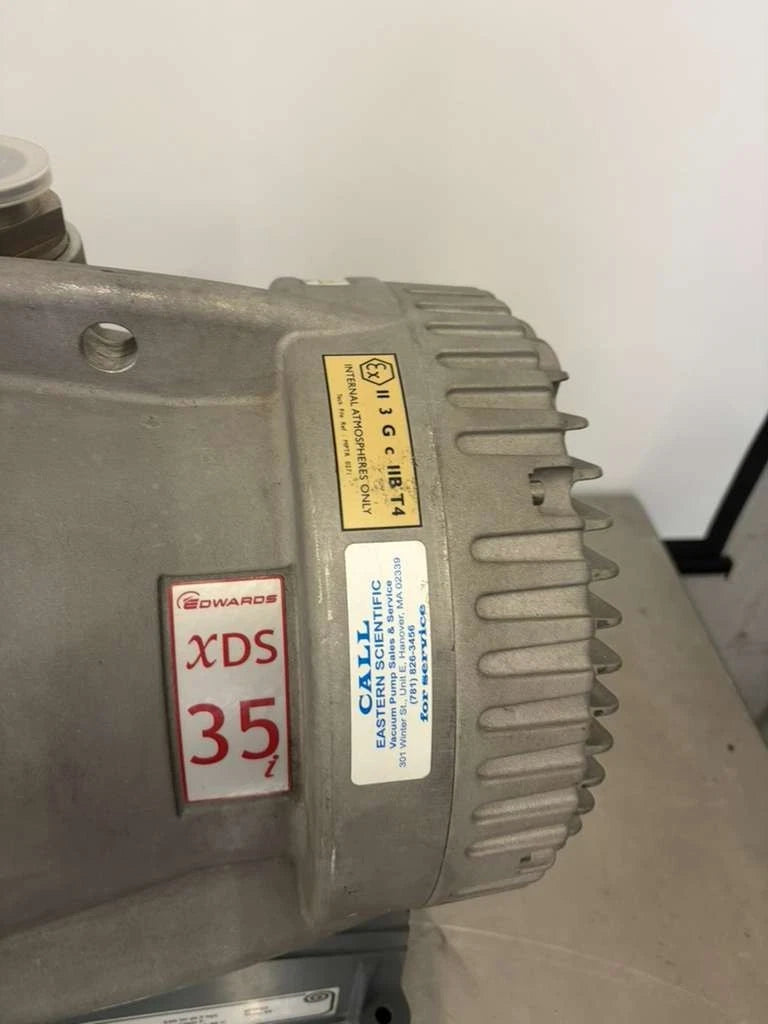 Edwards XDS35i Vacuum Pump Recently Serviced Pulls 0.027 mbar 45k/h see Video