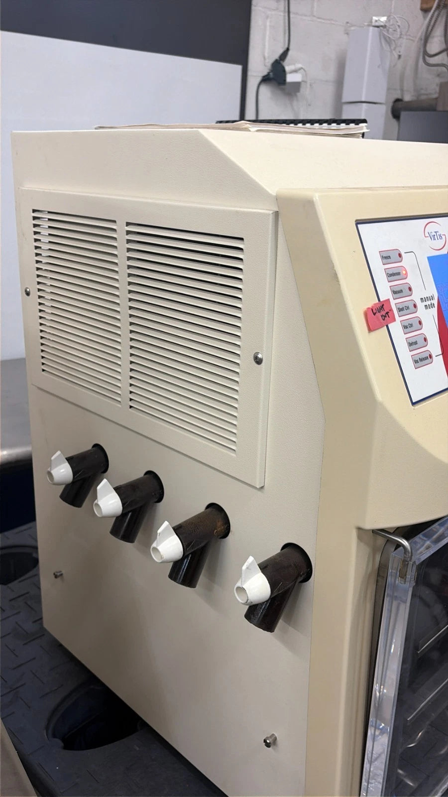SP VirTis AdVantage XL-70 Benchtop Freeze Dryer Lyophilizer w/ Leybold Trivac Pu