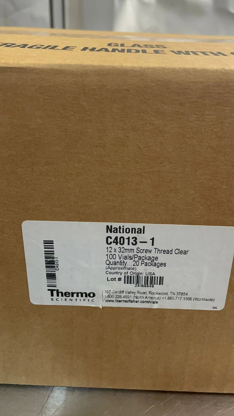 Thermo National Scientific C4013-1 12 x 32mm Screw Thread Vials box with 20 pack