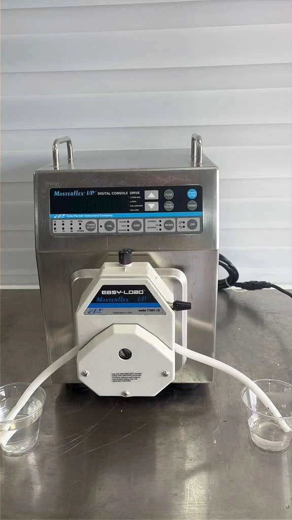Cole Parmer 77420 00 Peristaltic Pump w/ Masterflex I/P 77601-10 Easy Load Head