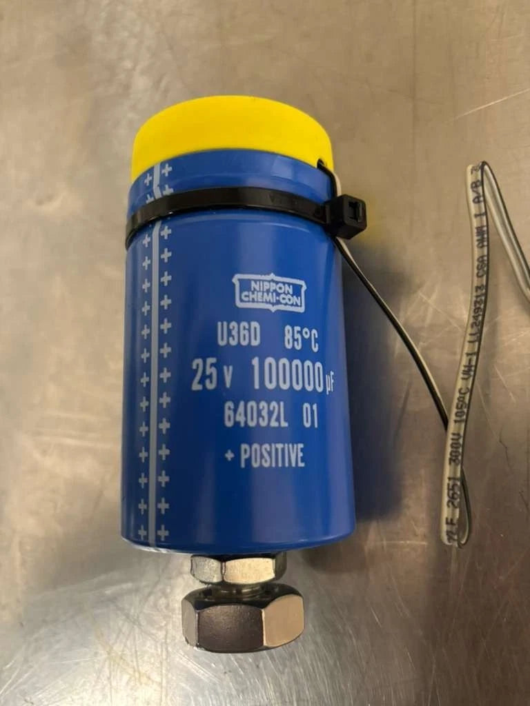 NIPPON CHEMI-CON U36D 25 v 100000uF 64032l 01 +Positive