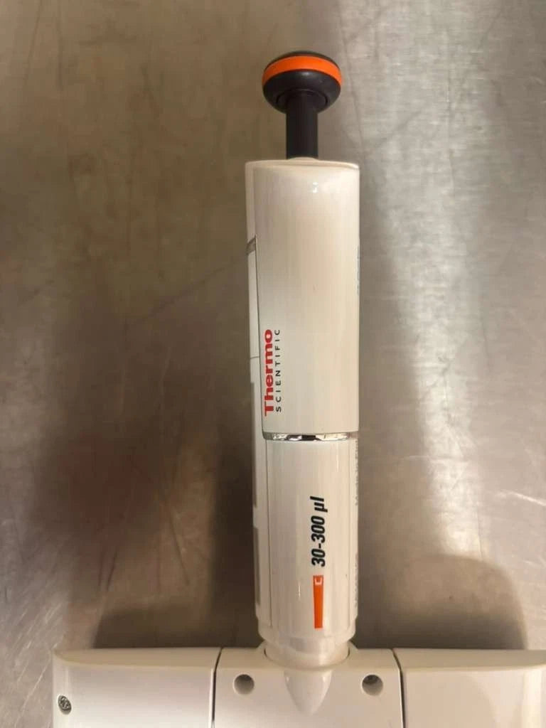 Thermo Scientific F1-ClipTip 12 Multi-Channels Pipette 1-10 30-300uL Set of 2