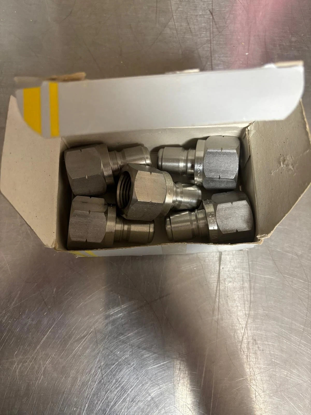 Box of 5 PARKER SST-N4 Quick Connect