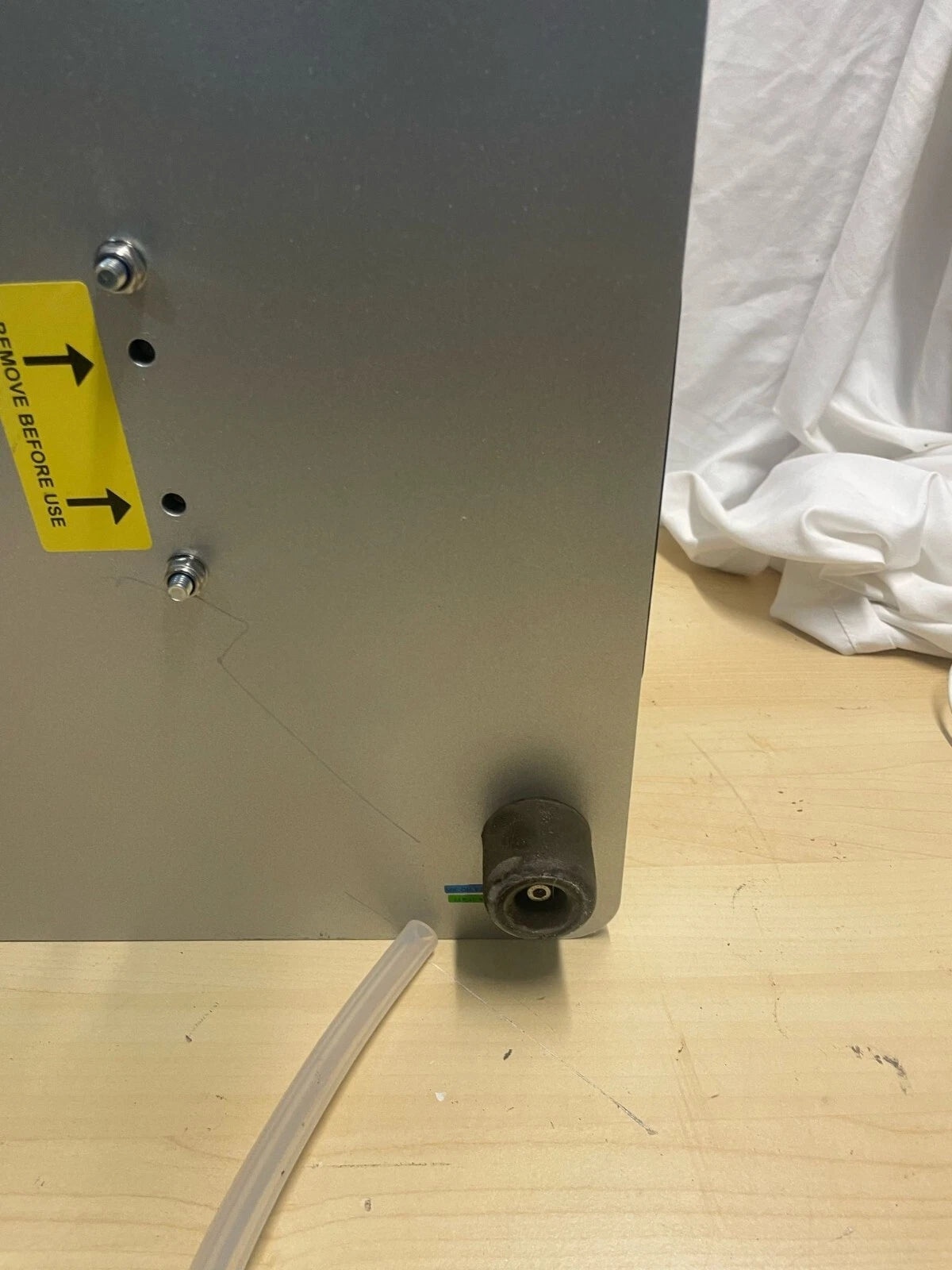 QIAGEN VS04 VACUUM PUMP see picutres and video