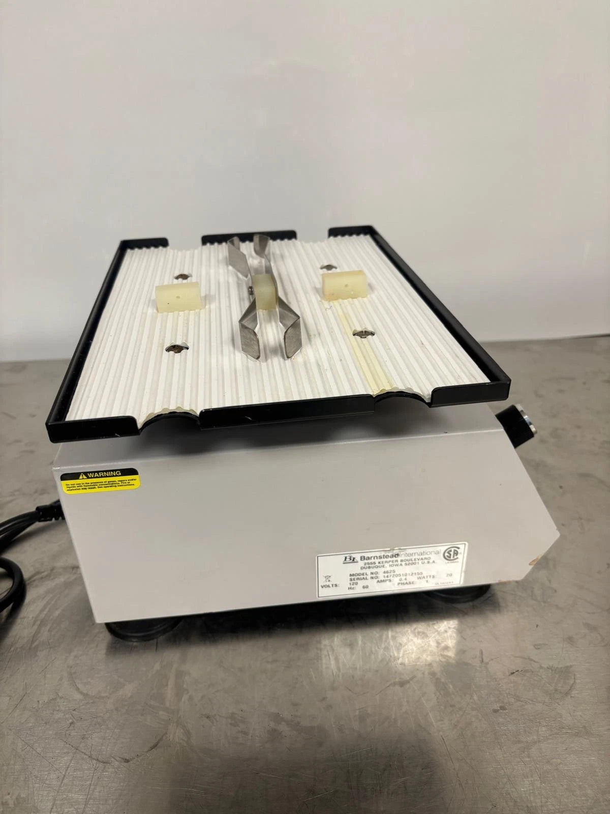 LAB-LINE INSTRUMENTS Barnstead Microplate Titer Plate Shaker Mixer 4625