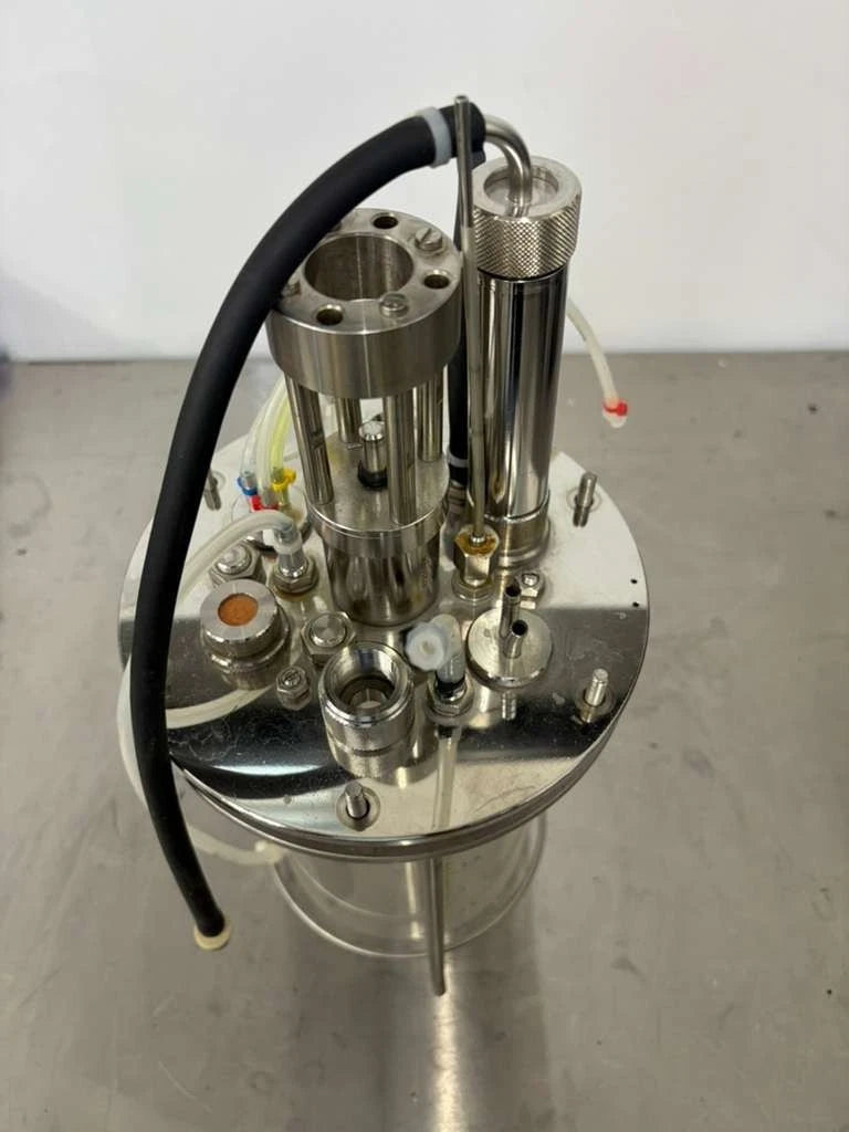 Applikon Biotechnology 3L Glass Bioreactor Vessel with Stainless Steel Headplate