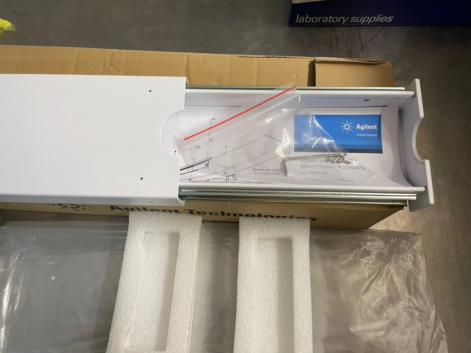 Agilent PN: 5043-1735 InfinityLab Flex Bench