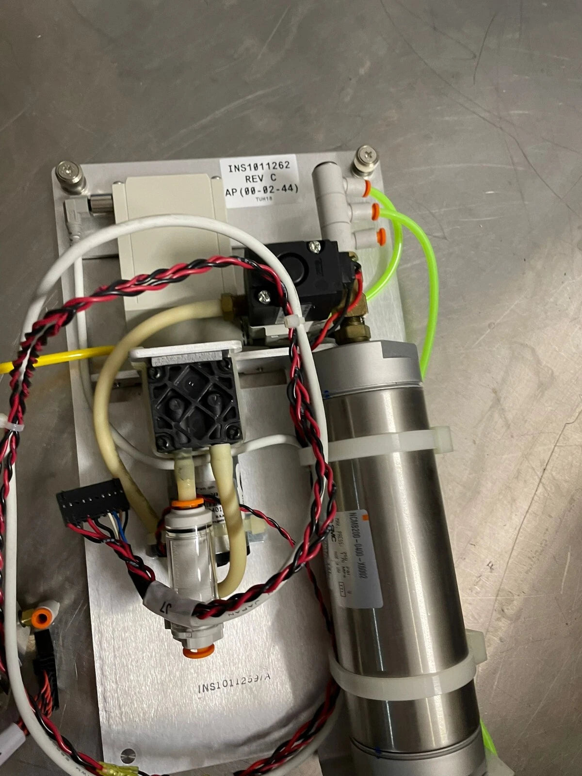 Ion Torrent S5 SEQUENCER MANIFOLD ASSY INS1011262 REV C