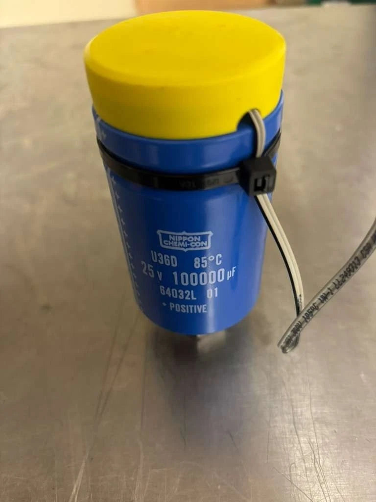 NIPPON CHEMI-CON U36D 25 v 100000uF 64032l 01 +Positive