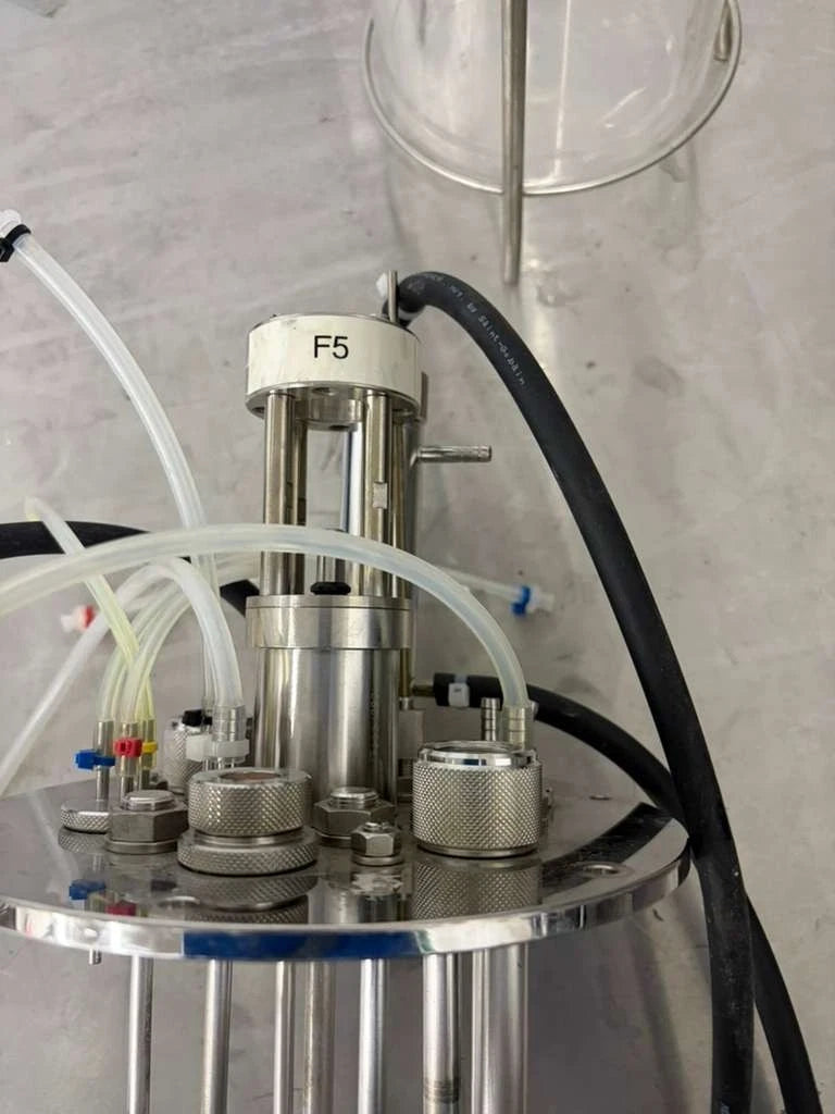 Applikon Biotechnology 3L Glass Bioreactor Vessel with Stainless Steel Headplate