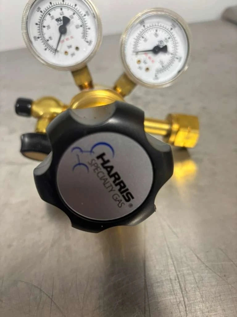 Harris Specialty Gas Lab Regulator HP722-500-350-A