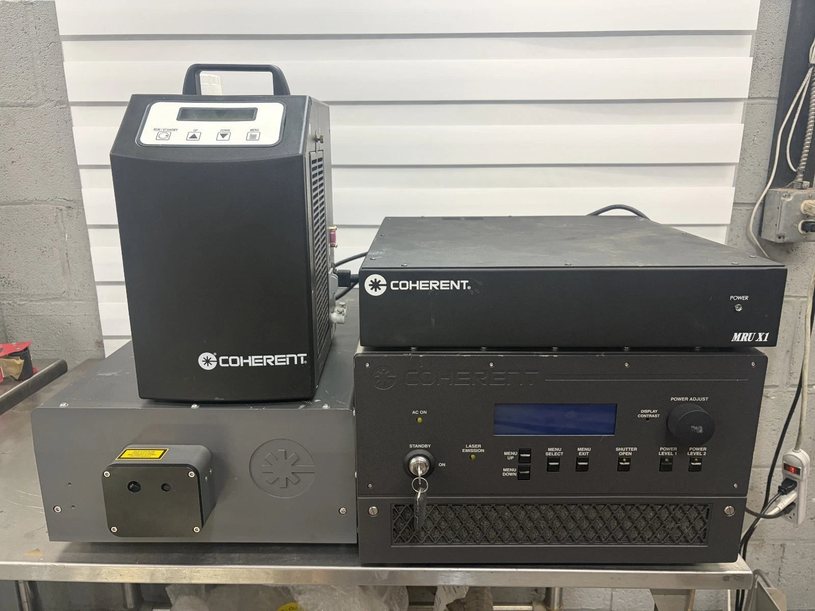 Coherent Chameleon Ultra / Vision System w/ Verdi V18 Power Supply -PARTS/REPAIR