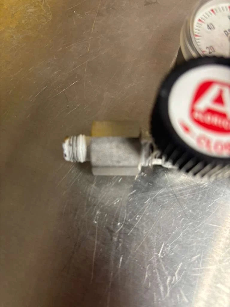 Aldrich Compressed Gas Regulator for Inert Gas 3000 Psig