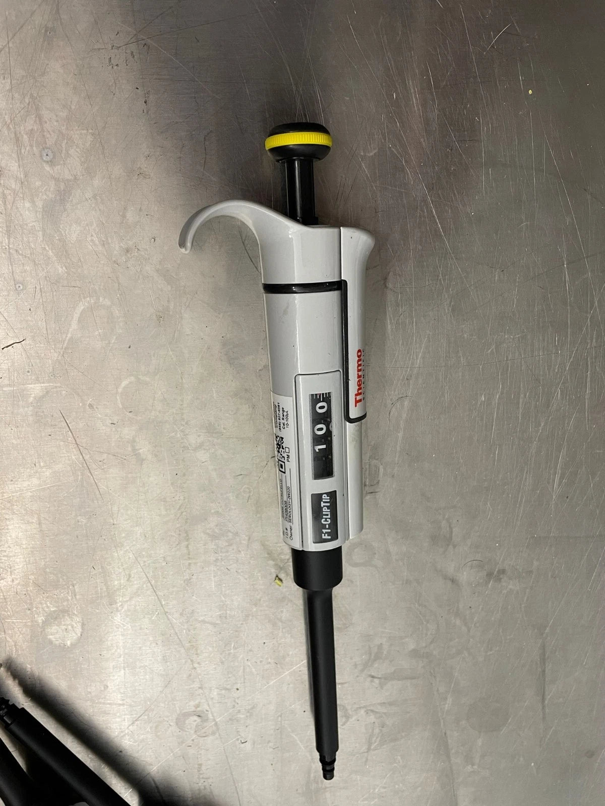 Thermo Scientific™ F1-ClipTip™ 10- 100 uL Single Channel Pipette