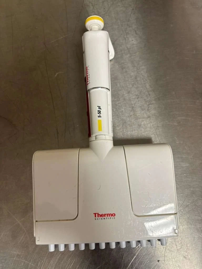 Set of 2 ThermoF1 finnpipette multichannel Pipette 5-50ul 8-12channel