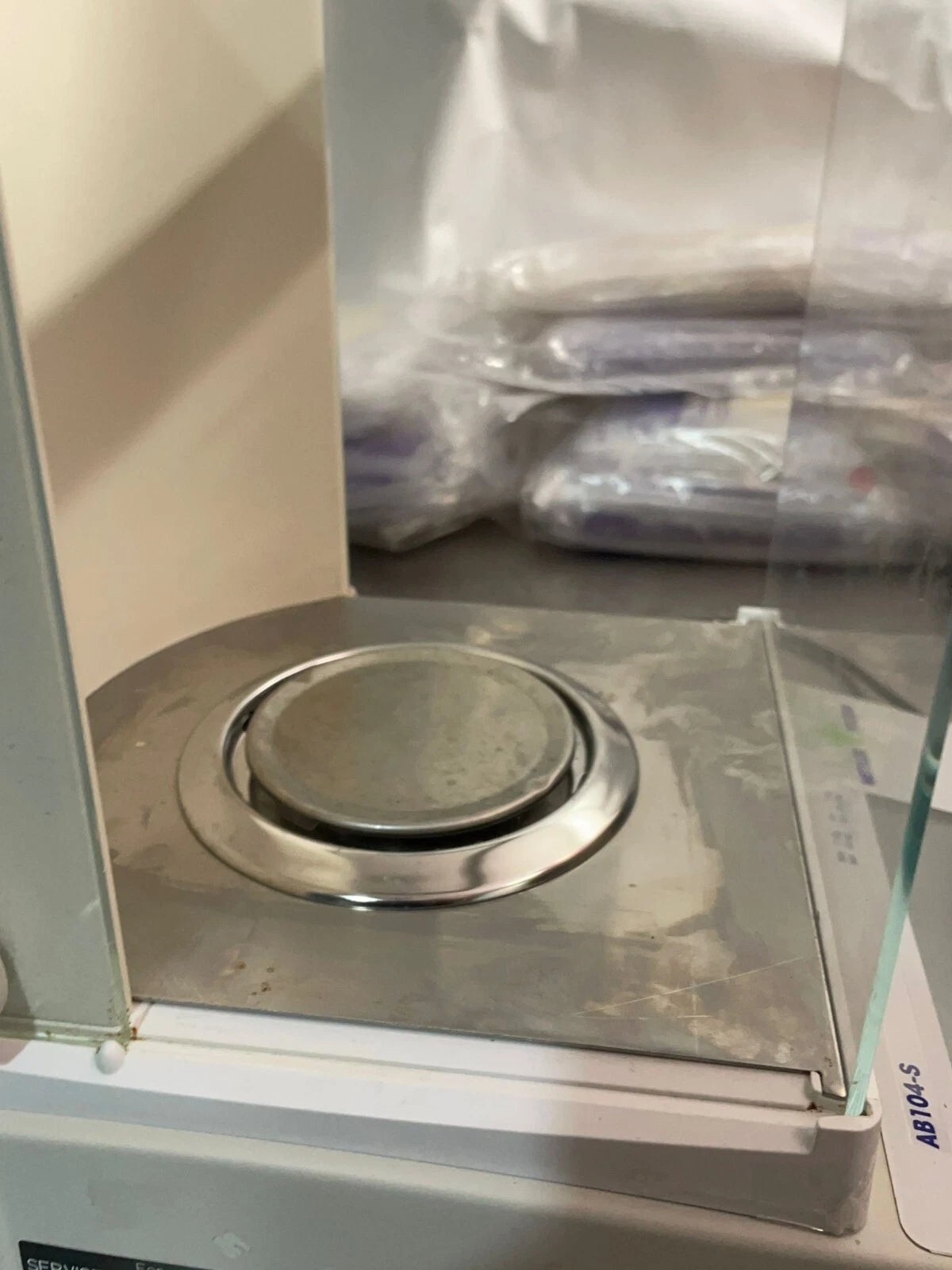 Mettler Toledo AB104-S Analyical Balance Digital Scale with Shield " ERROR 4"