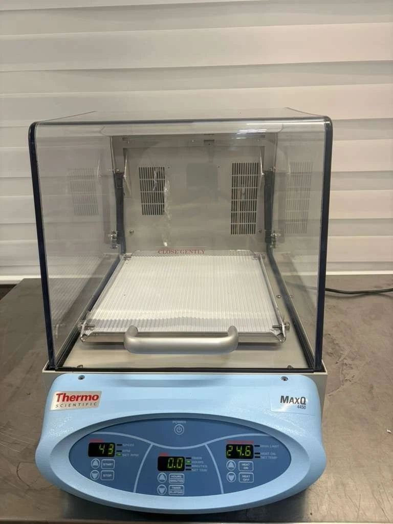 Thermo Scientific MaxQ 4450 Benchtop Orbital Incubator Shaker SHKE4450