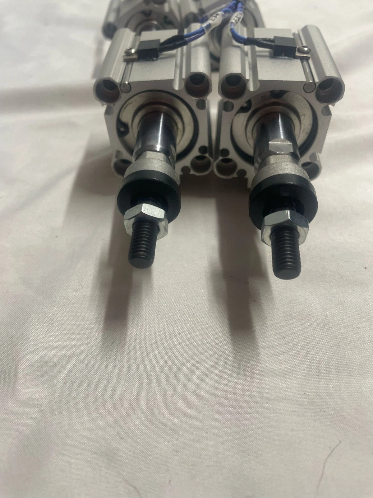 ( Lot of 4 ) SMC CQ2WB32-25DZ / CQ2WB3225DZ Tested OK!! 30 days warranty