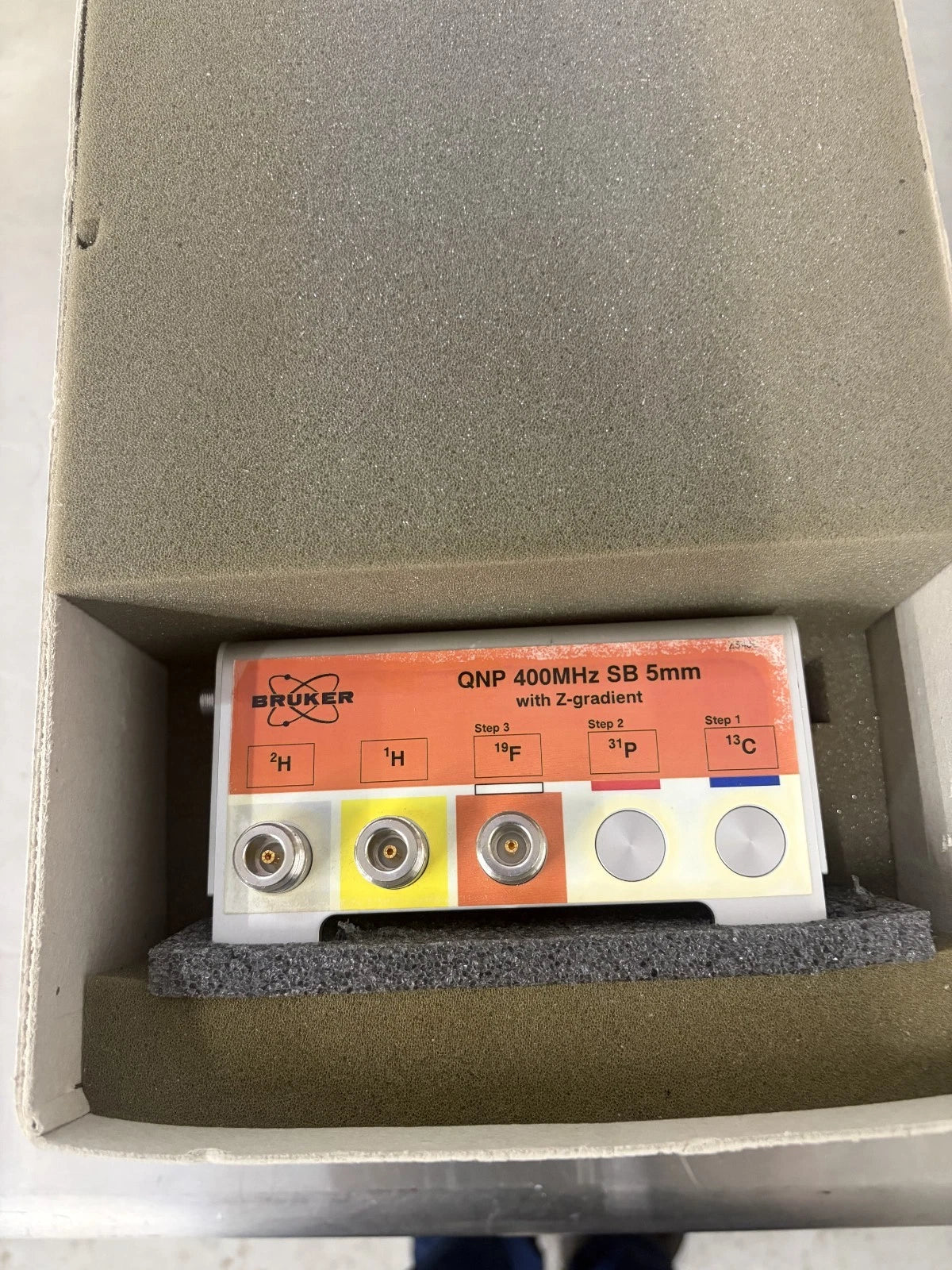 Bruker 400 MHz 5mm QNP SB Z-Gradient NMR Probe w/ Test Results