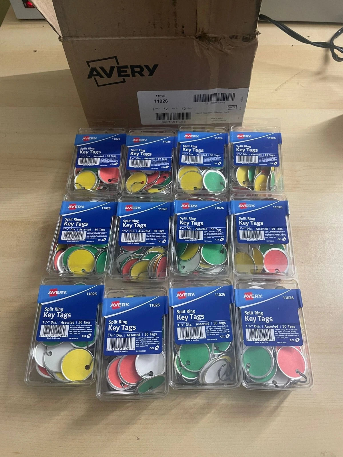lot Avery (11026) Key Tags With Split Ring, 1 1/4 Dia, Assorted Colors, 50/pack