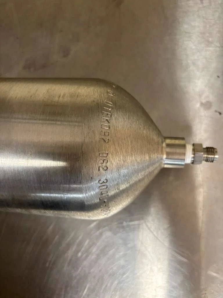 DOT-3E 1800 W2A4867 WHITEY
