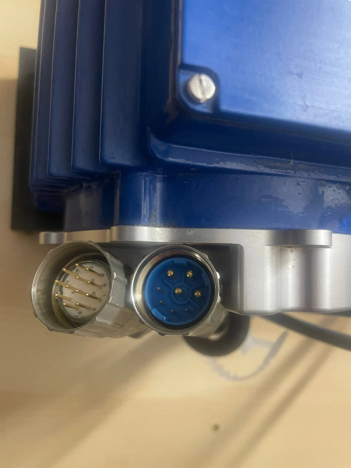 Levitronix LP MOTOR LPM-600.3 (48V, 3m PVC, AMP Circular) serial no: 080711-4003