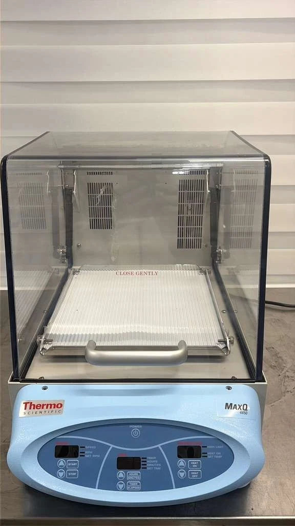 Thermo Scientific MaxQ 4450 Benchtop Orbital Incubator Shaker SHKE4450