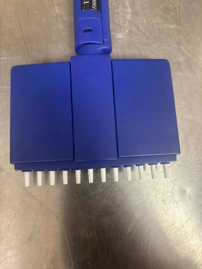 Set of Fisherbrand Finnpipette II 0,5-10uL 12-Channel Manual Adjustable