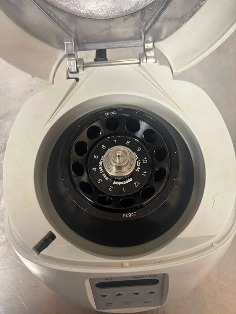 Eppendorf AG Mini Spin Plus 5453 Centrifuge, 22331 Hamburg