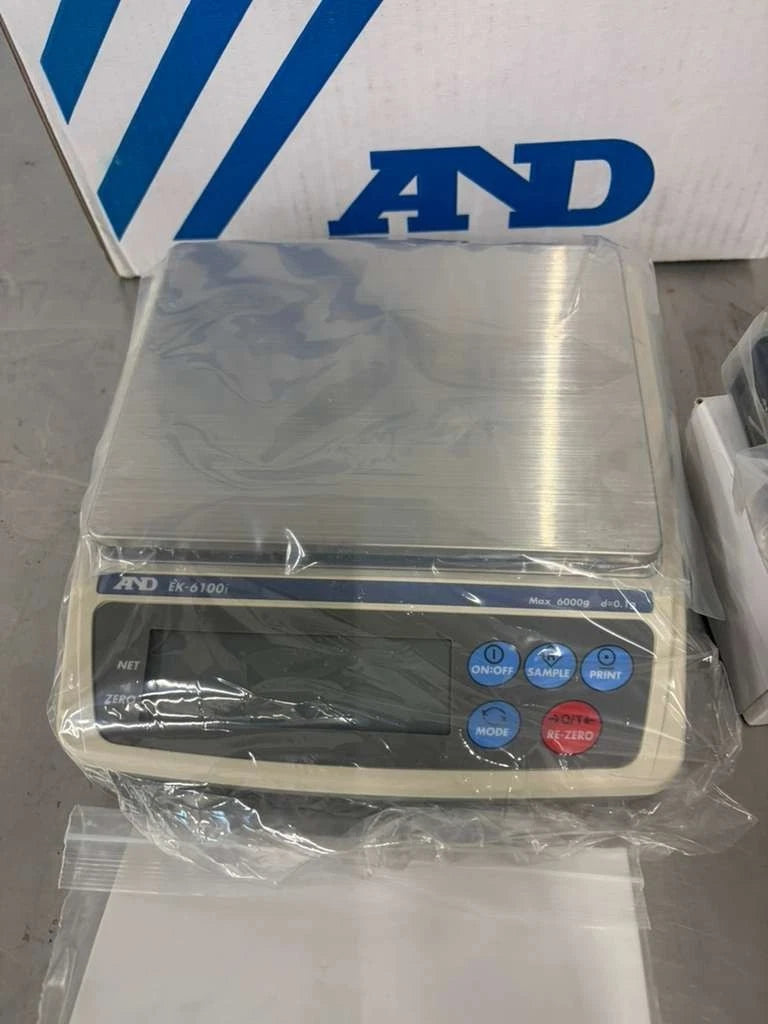 A&D WEIGHING EK-6100I / EK6100I **** (NEW)*****