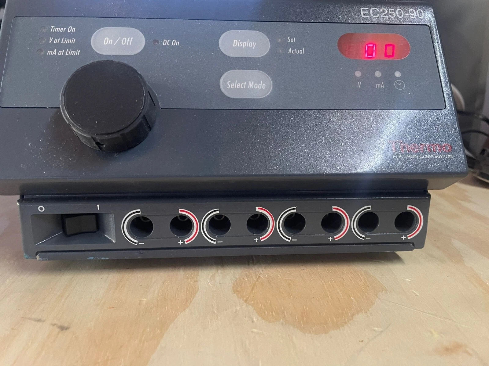 Thermo Electron Corporation Electrophoresis Power Supply EC250-90