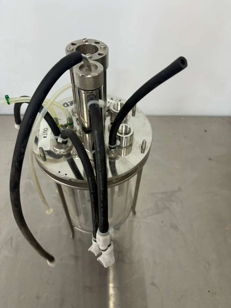 Applikon Biotechnology 3L Glass Bioreactor Vessel with Stainless Steel Headplate