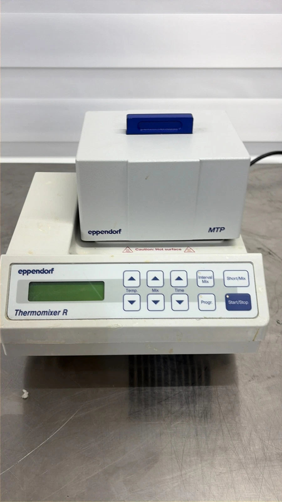 Eppendorf ThermoMixer R 5355 heat/cool shaker mixer with MTP micro plate block